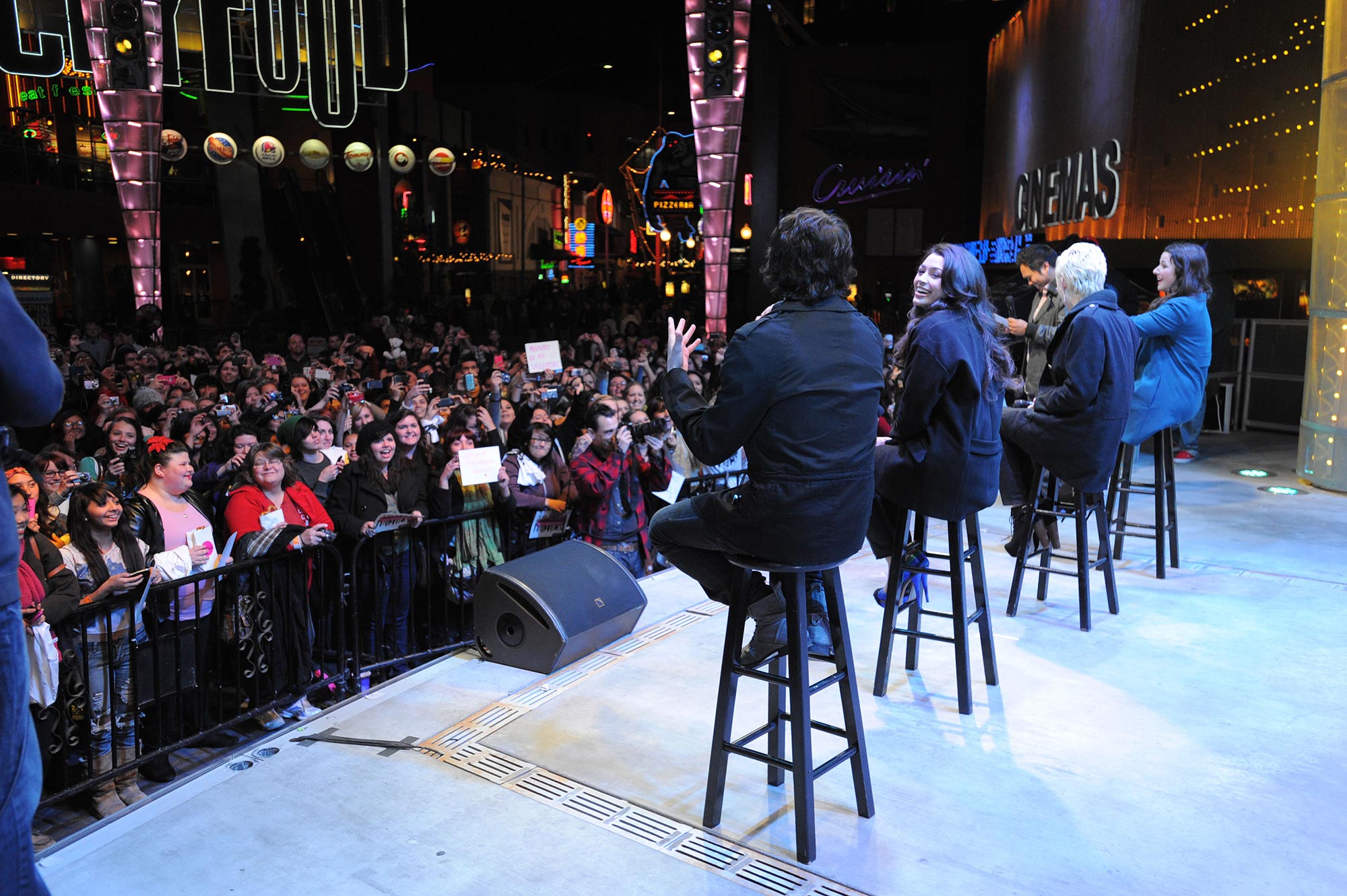 The stars of Nickelodeon's Degrassi participate in a Q&A with excited fans.